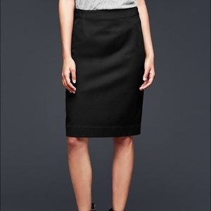 Black gap pencil skirt - never worn